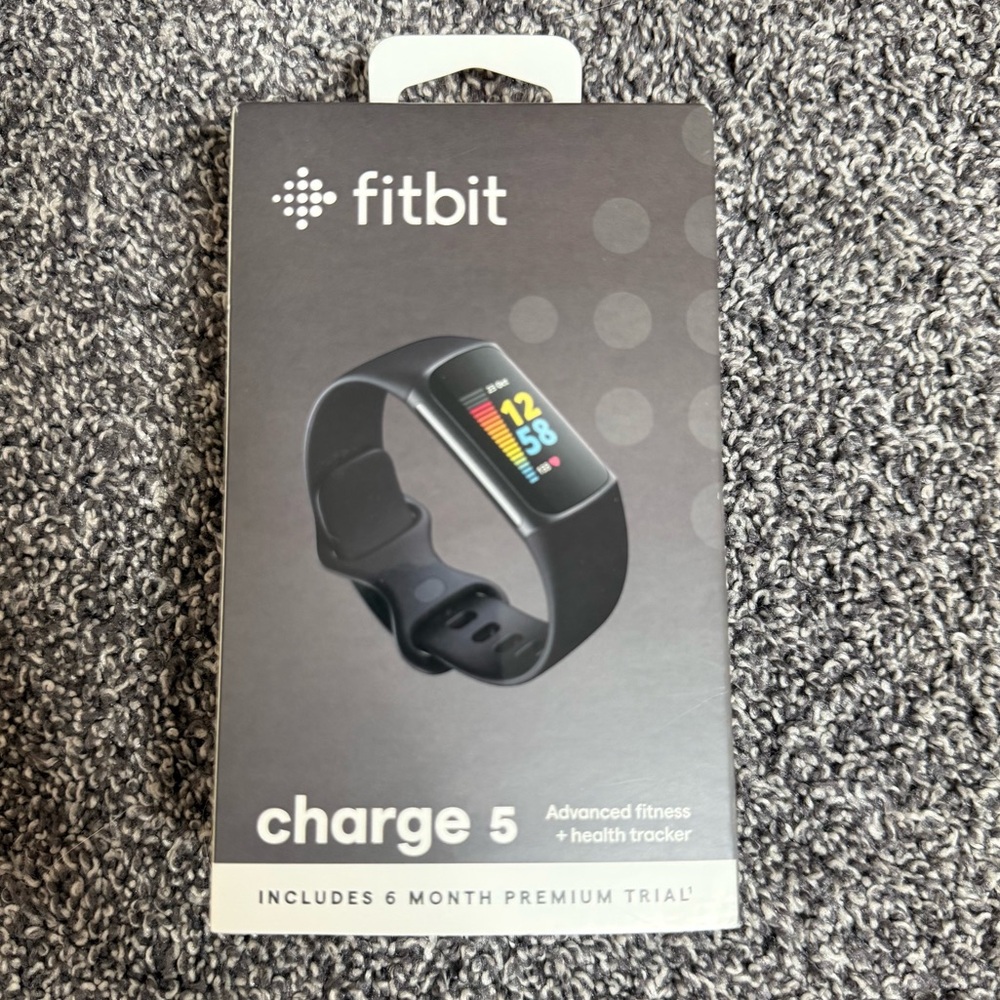 Fitbit Charge 5 Advanced Health and Fitness Tracker Watch Black/Graphite - Picture 5 of 8